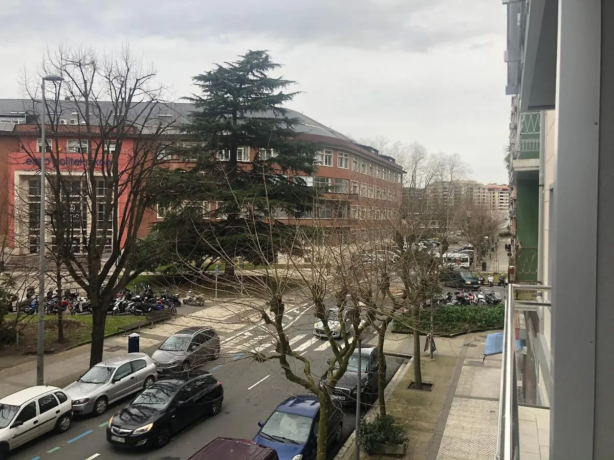 Amara Pio XII Parking 15E Night Wifi Terrace Apartamento San Sebastián 0*,  Espanha